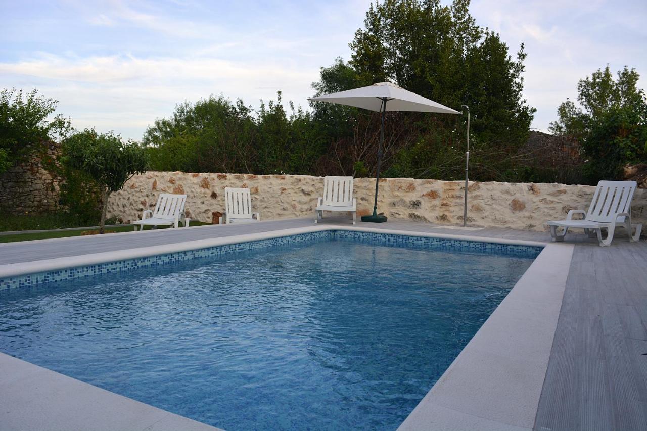 הוילה אנסיאו Casa Da Pedra מראה חיצוני תמונה